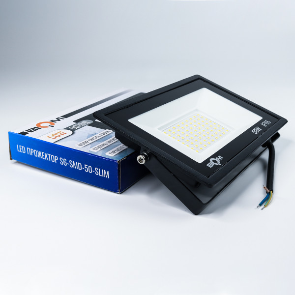 Светодиодный прожектор BIOM 50W 6200К 220V IP65 (SMD-S6-50-Slim 6200К), 100028059