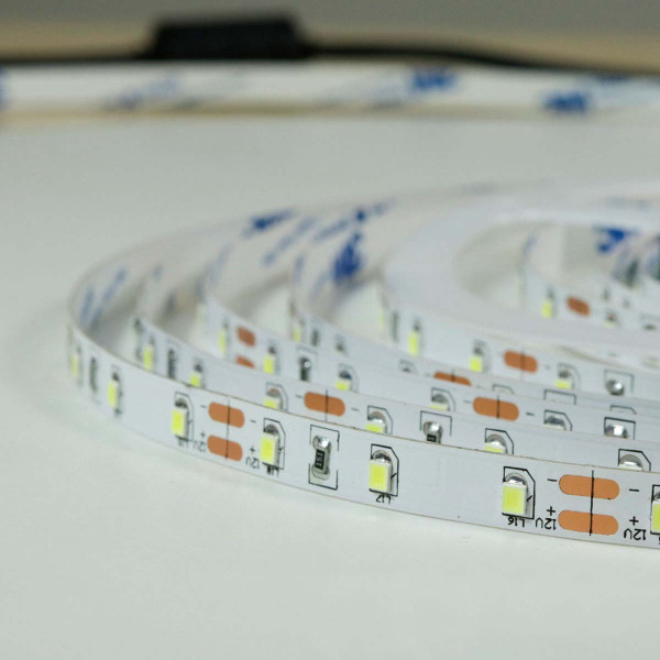 Світлодіодна стрічка BIOM Professional 2835-60-12V-IP20 6,5W 950Lm 7500-8000К 5м (BPS-G3-12-2835-60-CW) , 100014496